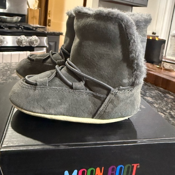 Baby Moon Boot Suede Crib Boots 21-22 Eu (5.5-6.5 Us) Grey - Picture 9 of 10